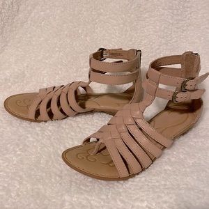 Born Gladiator Sandals - Tan - Size 7 (worn twice)